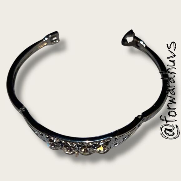 Vintage Silver Tone Rhinestone Bracelet 6 3/4” - Picture 4 of 7